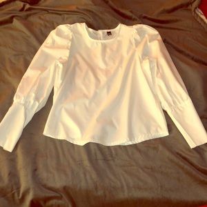 Poofy blouse with buttons NWOT